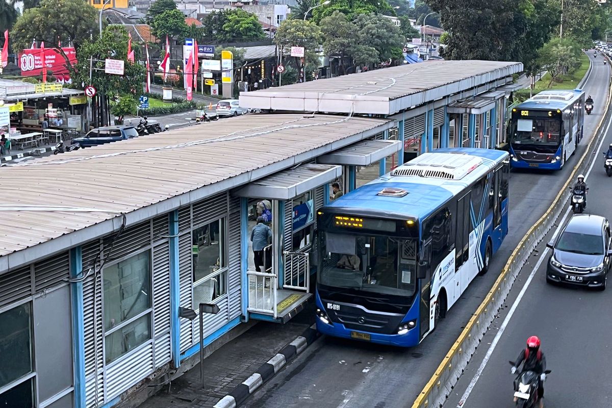 Tarif Transjakarta, MRT, dan LRT Saat HUT ke-81 RI